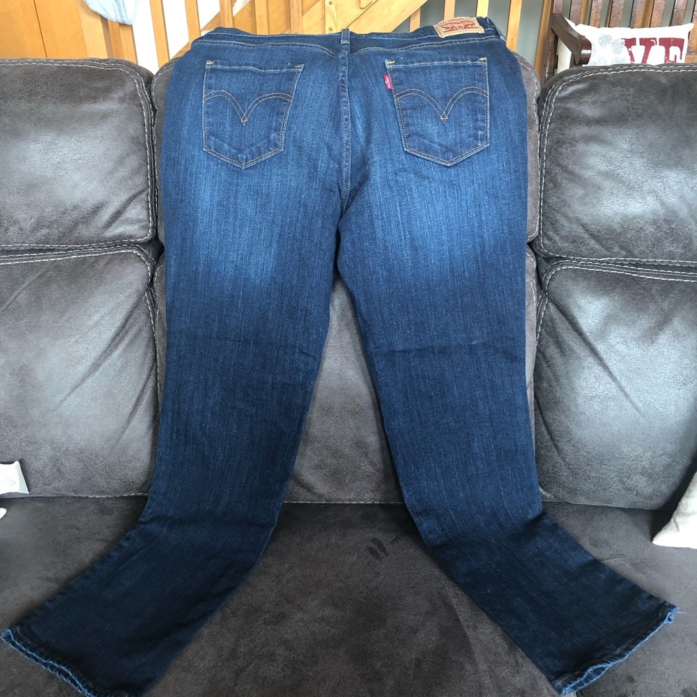 Jeans - Picture 2 of 3